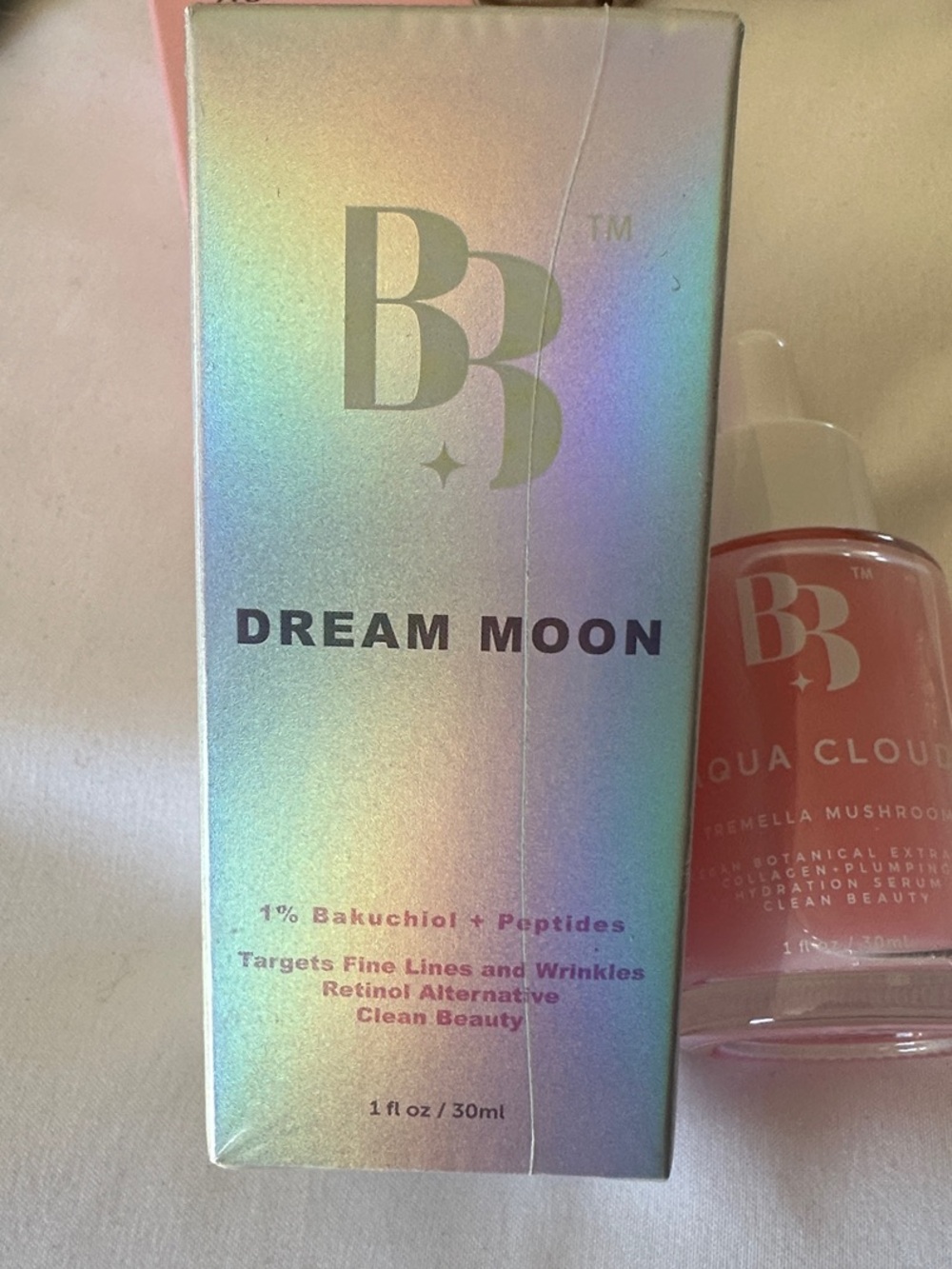 BB Dream Moon Iridescent Face Serum - Pink Pearl Finish